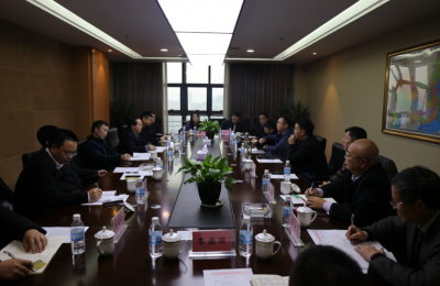 重慶港務(wù)集團(tuán)與集團(tuán)公司舉行友好會談