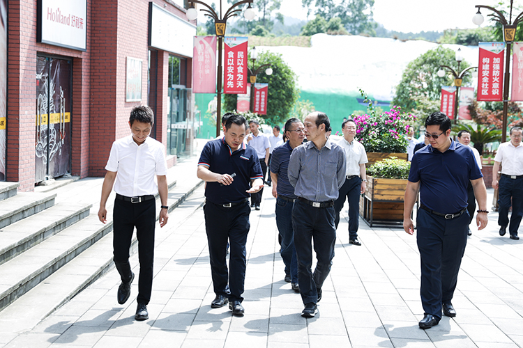 省人大常委會(huì)鄭樹全一行蒞臨川威連界基地參觀考察(圖4)