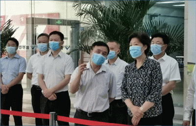 省委常委、統(tǒng)戰(zhàn)部長(zhǎng)、省總工會(huì)主席田向利調(diào)研川威連界基地并慰問一線員工