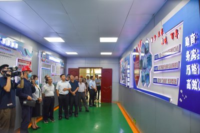 內(nèi)江市人大常委會(huì)辦公室到訪川威集團(tuán)