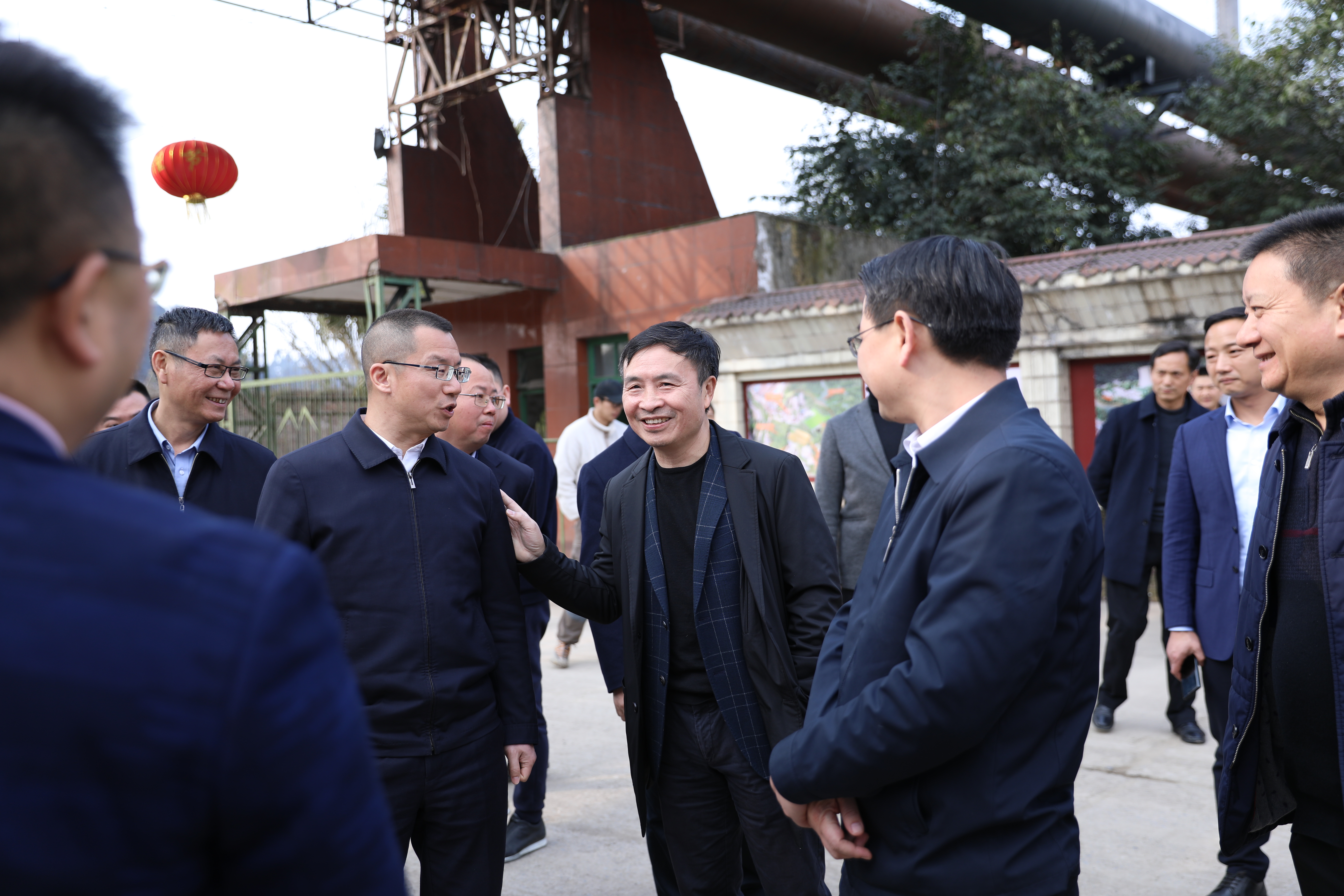 威遠(yuǎn)縣·川威集團(tuán)召開(kāi)產(chǎn)業(yè)發(fā)展專題工作會(huì)(圖2)