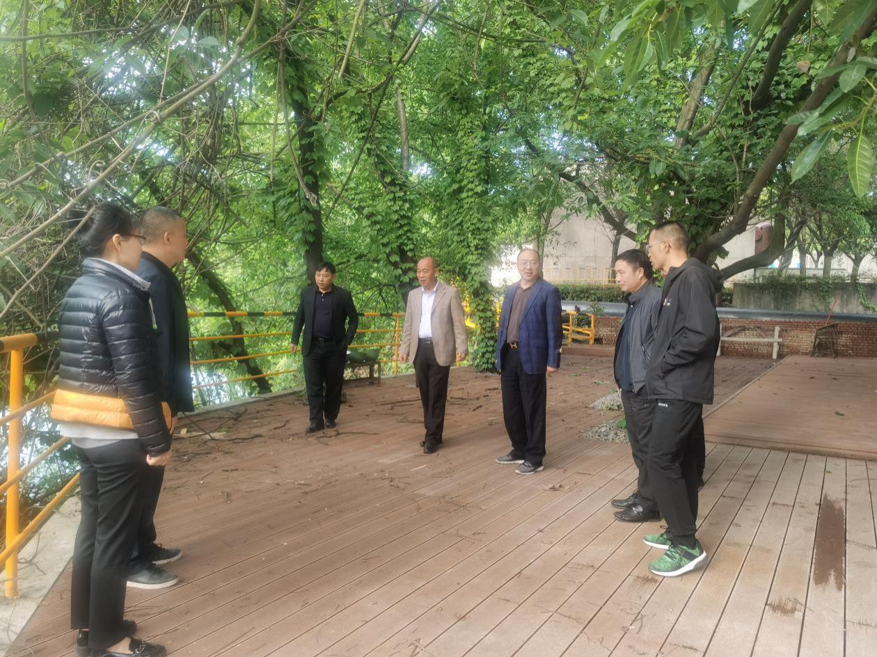 堅持熱愛 不負(fù)耕耘——集團(tuán)董事長王勁蒞臨工業(yè)研學(xué)旅行營地視察指導(dǎo)(圖6) 堅持熱愛 不負(fù)耕耘——集團(tuán)董事長王勁蒞臨工業(yè)研學(xué)旅行營地視察指導(dǎo)(圖6)