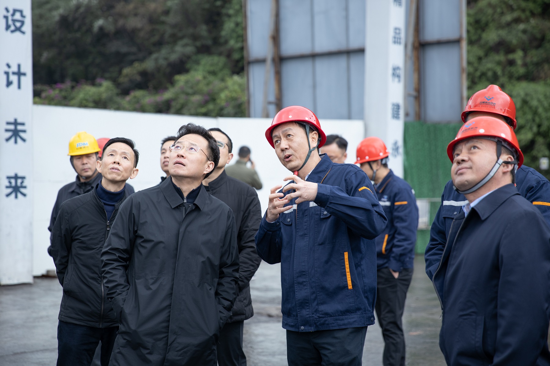 市人大常委會副主任曾云忠一行到川威調(diào)研督導(dǎo)超低排放改造項(xiàng)目建設(shè)(圖2)