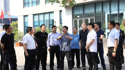 川威集團(tuán)董事長王勁一行 “五一”勞動節(jié)視察連界區(qū)域重點(diǎn)項(xiàng)目