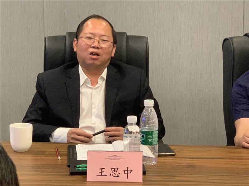 中國建筑金屬結構協(xié)會會長郝際平一行考察川威裝配式建筑(圖4)