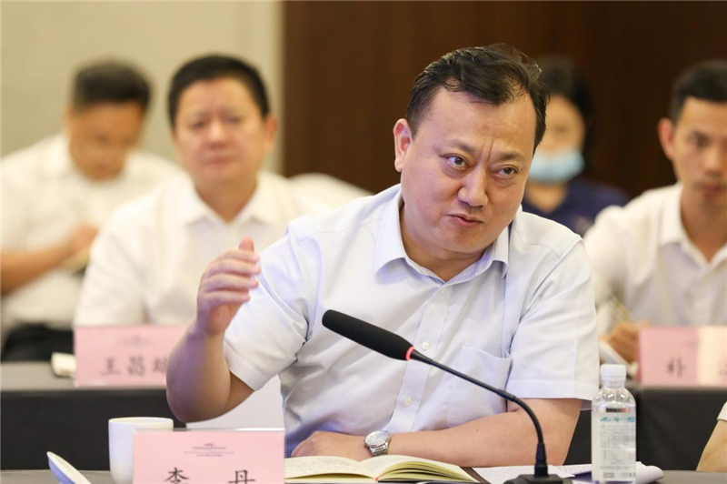 四川省委省政府決策咨詢委員會到川威集團交流調(diào)研(圖7)